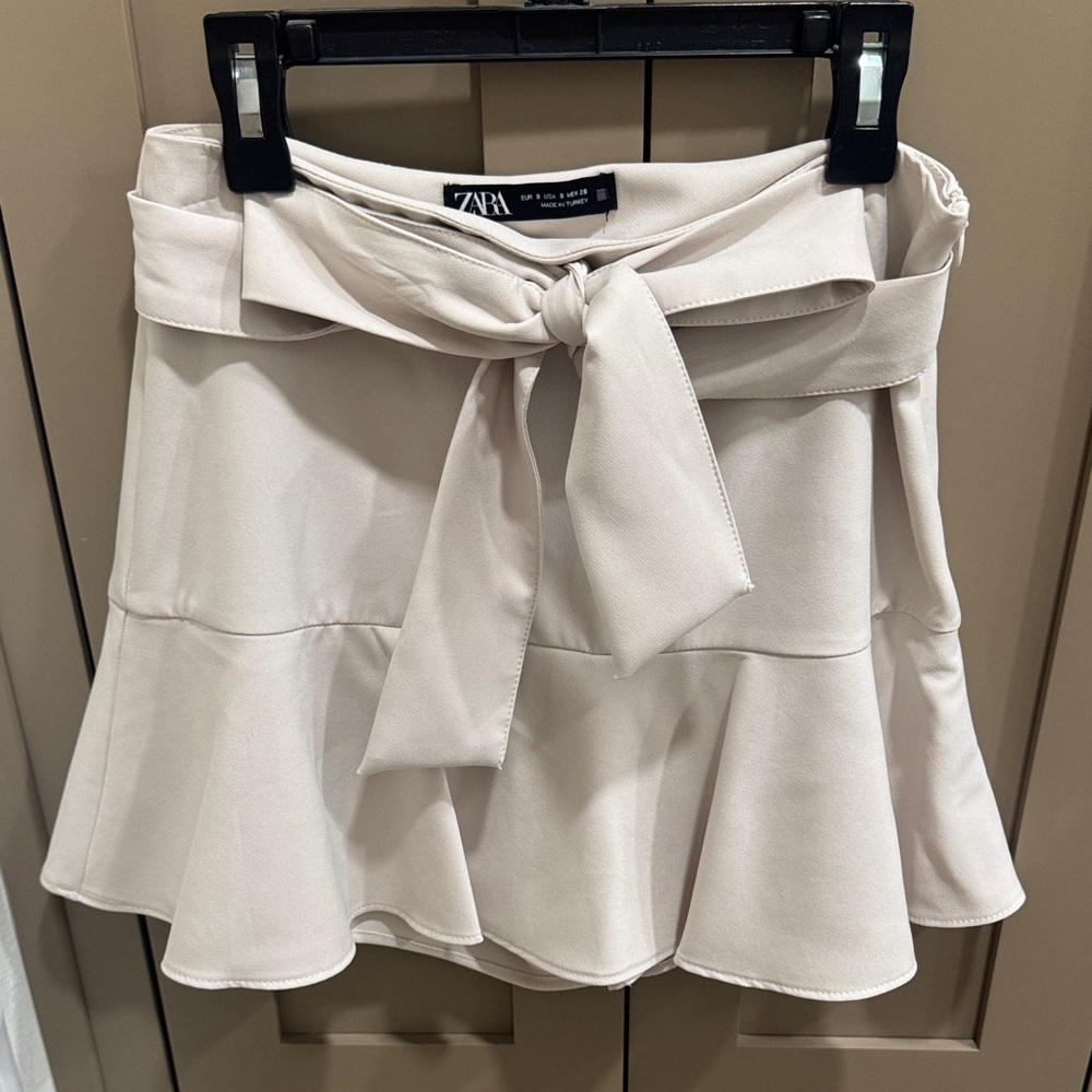 Zara Beige A-Line Skort with Bow Detail
